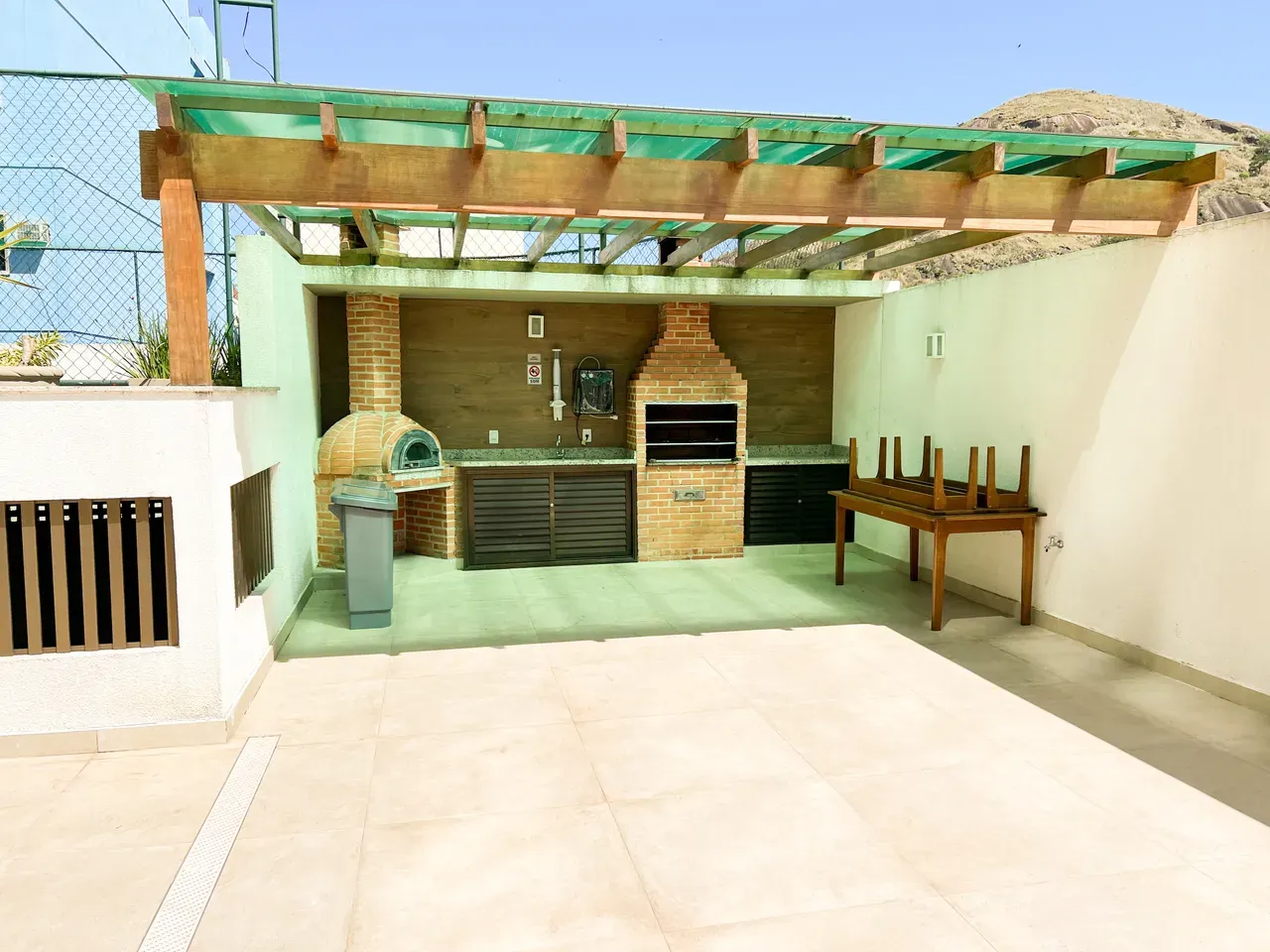 Mountain view in a 2-bedroom apartment, 70 m² — photo 19