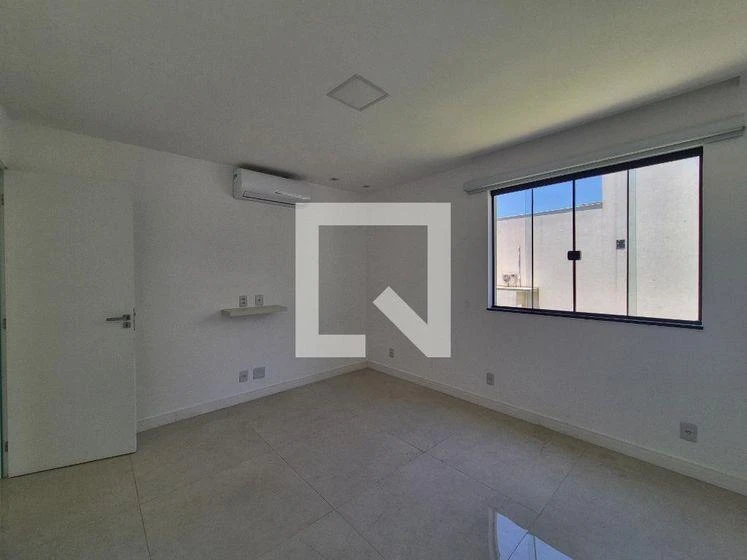 Floor-to-ceiling windows in a 4-bedroom house, 430 m² — photo 24