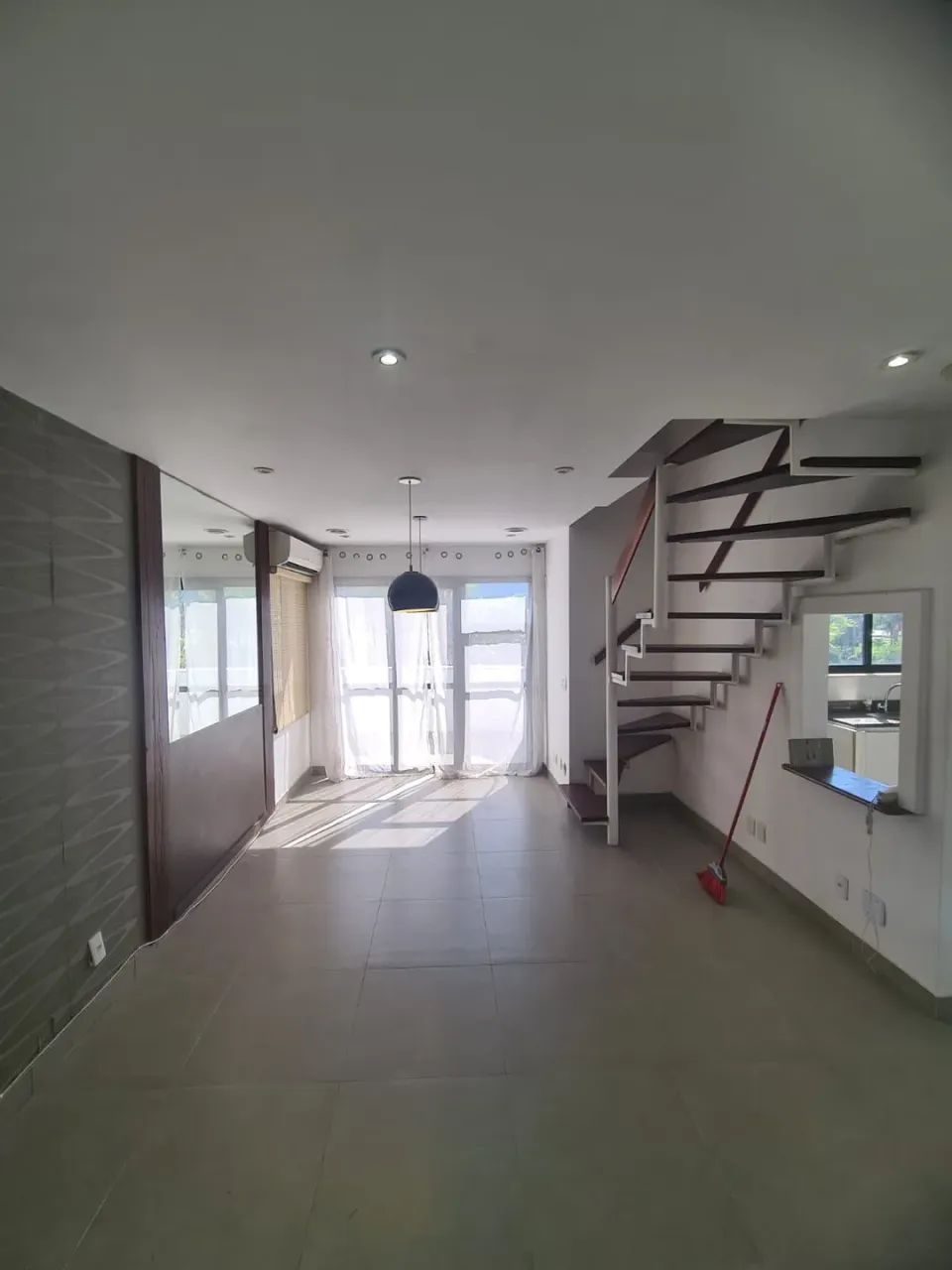 Apartment with 2 bedrooms, 2 bathrooms and a balcony — photo 8