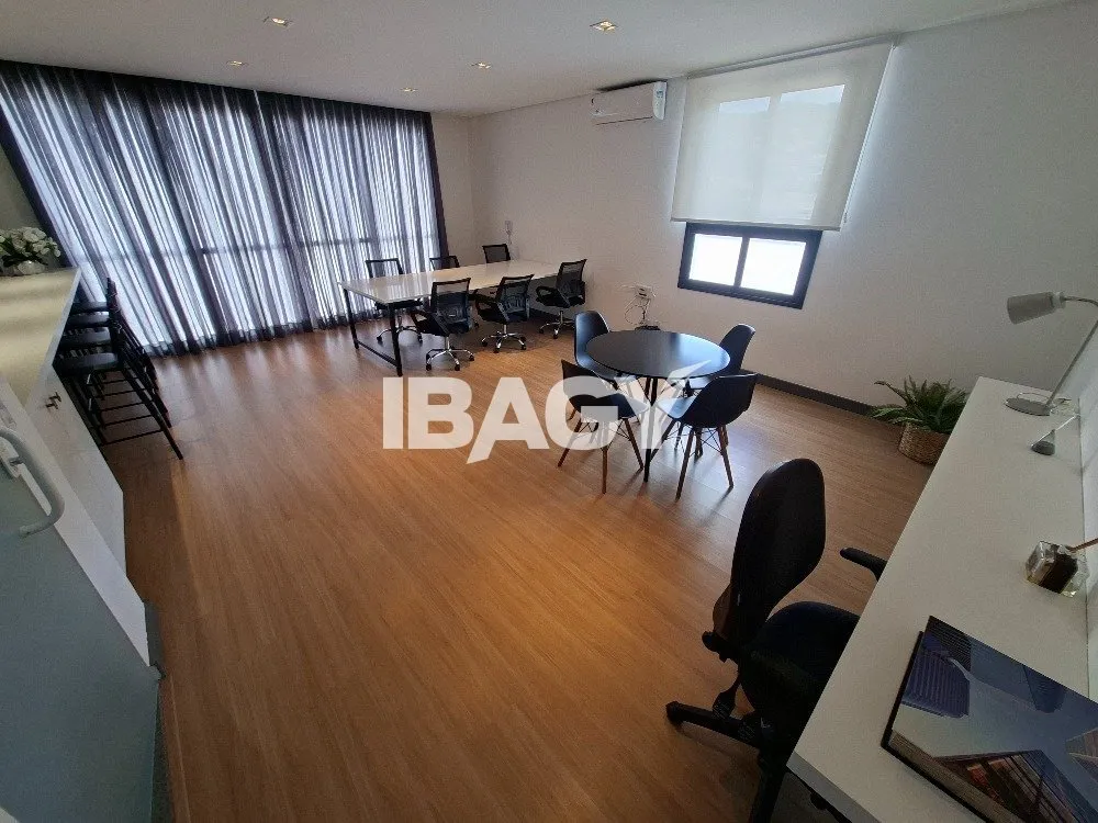 Меблированное студио 57 м² с 1 спальней и парковкой — photo 8