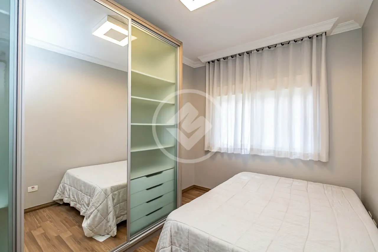 Casa em condomínio com 4 quartos e 270 m² — photo 10