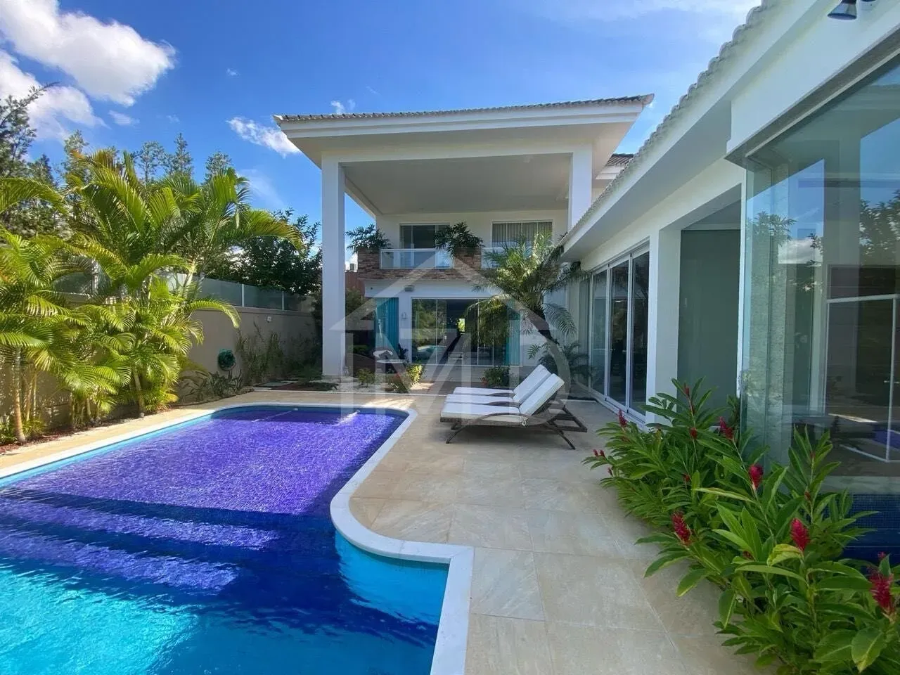 Furnished house with 5 en-suite bedrooms and pool — photo 37