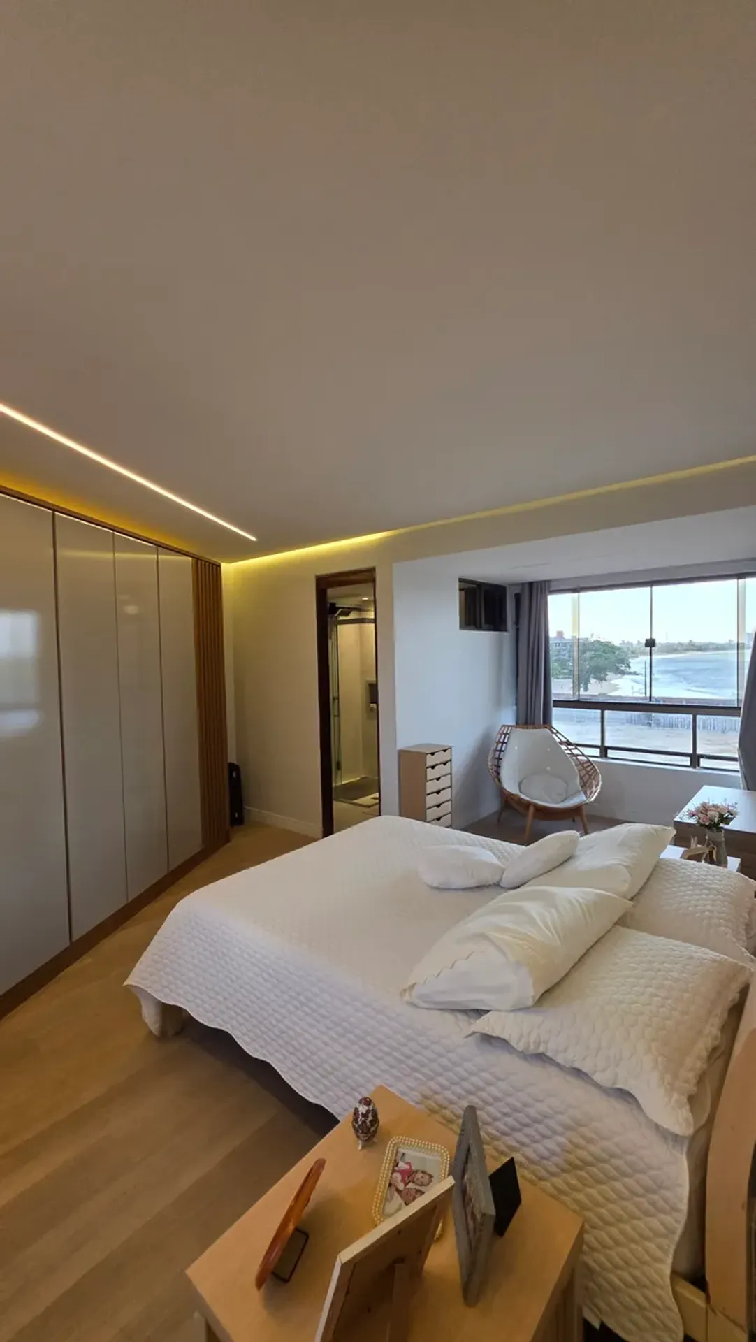 Water view in a 3-bedroom apartment, 135 m² — photo 14