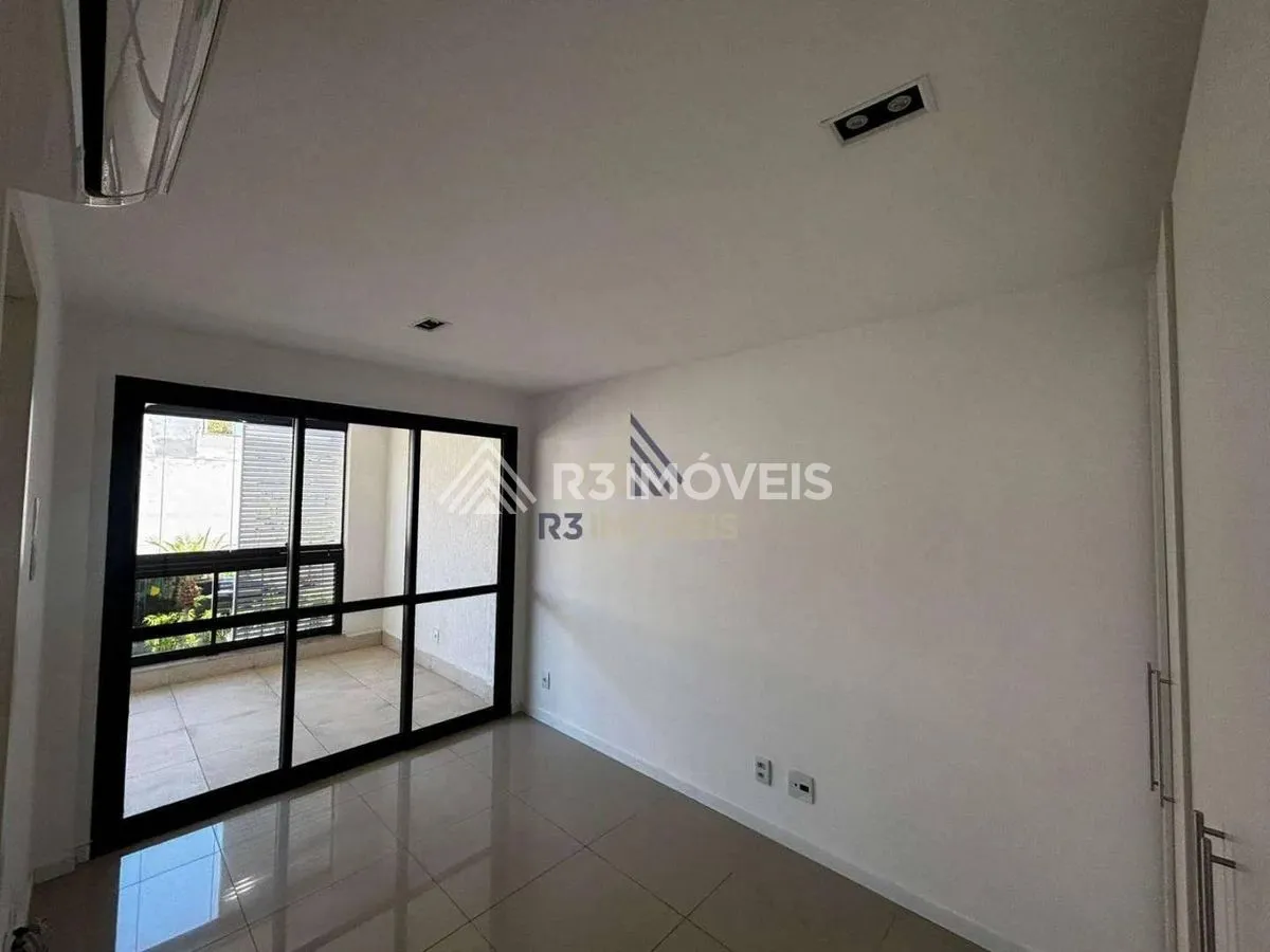 Duplex penthouse with 4 bedrooms and built-in closets — photo 19