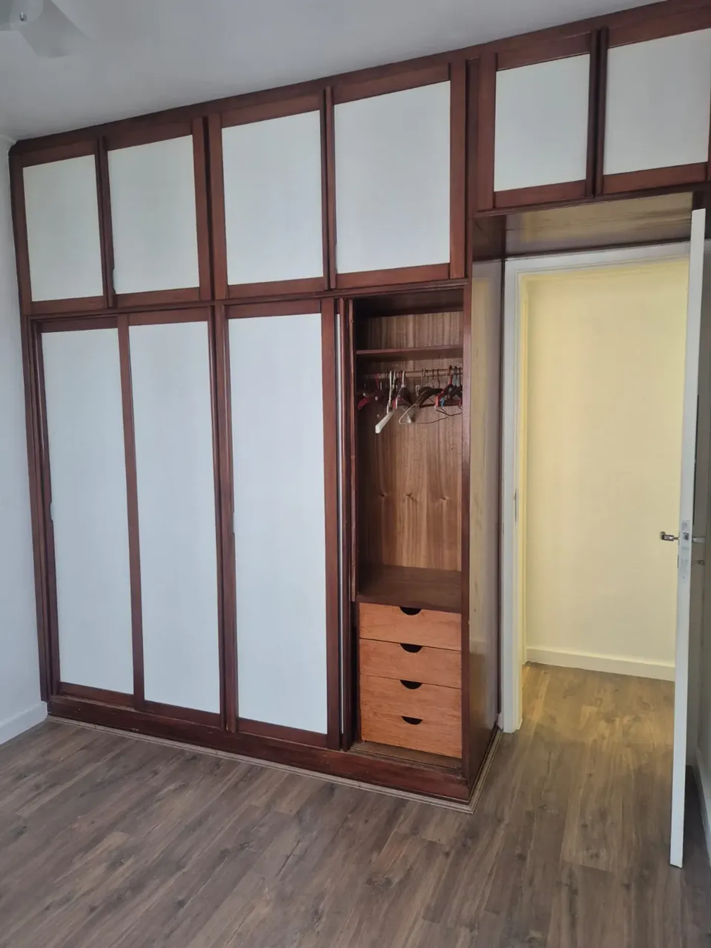 Departamento en piso 9 con piso de madera o laminado — photo 31