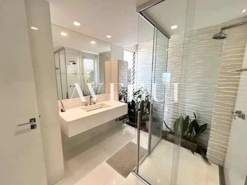 Duplex penthouse with 3 bedrooms and 5 bathrooms — photo 2