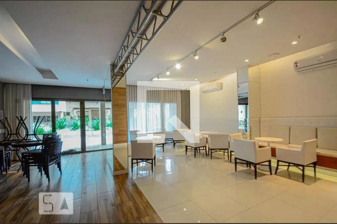 3-bedroom apartment in a building with a sauna — photo 44