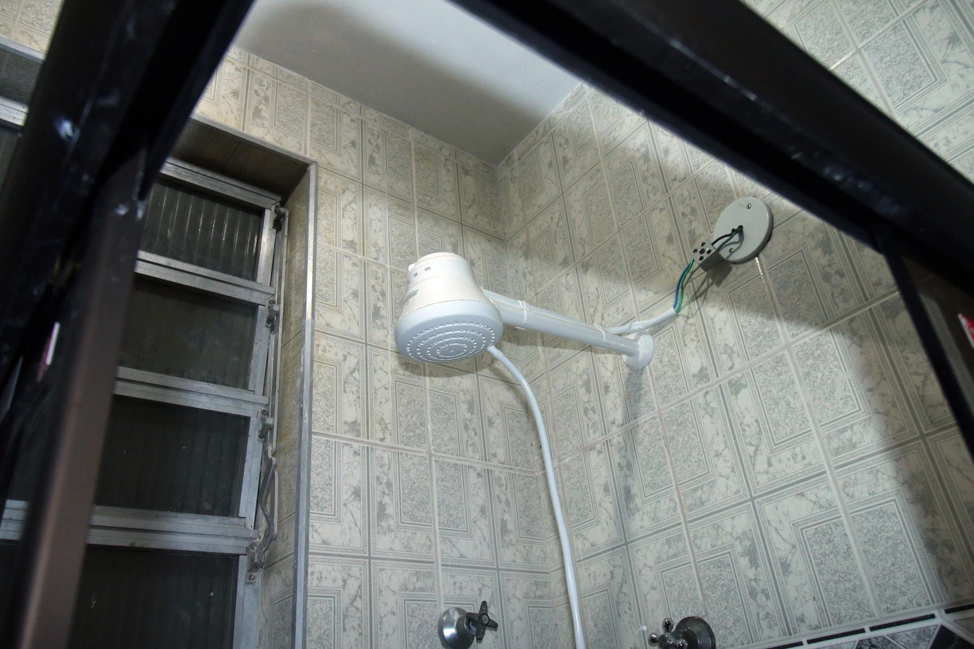 Rental house with 3 en-suite bedrooms and 4 bathrooms — photo 19