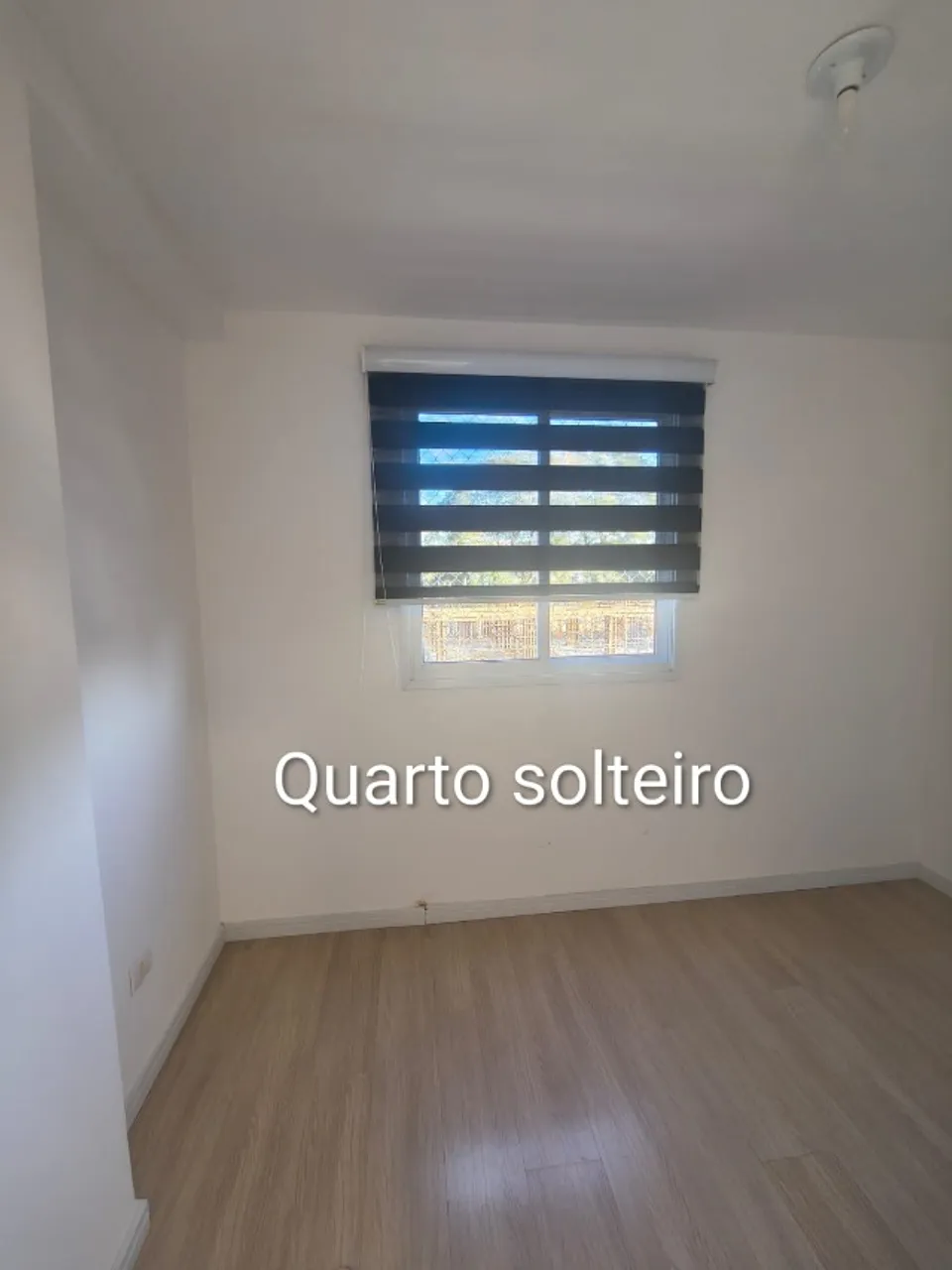 Balcony with a grill in a 2-bedroom apartment, 70 m² — photo 14