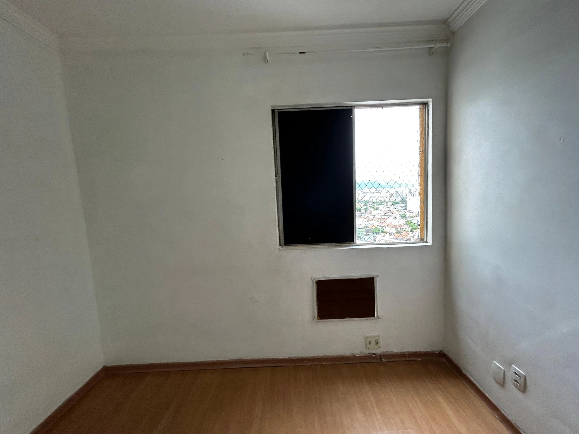 Home office in a 2-bedroom apartment, 47 m² — photo 21
