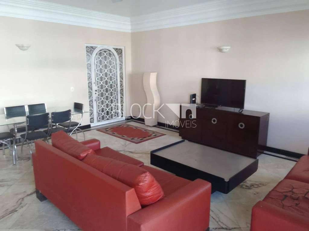 Furnished 2-bedroom apartment with balcony, 190 m² — photo 12