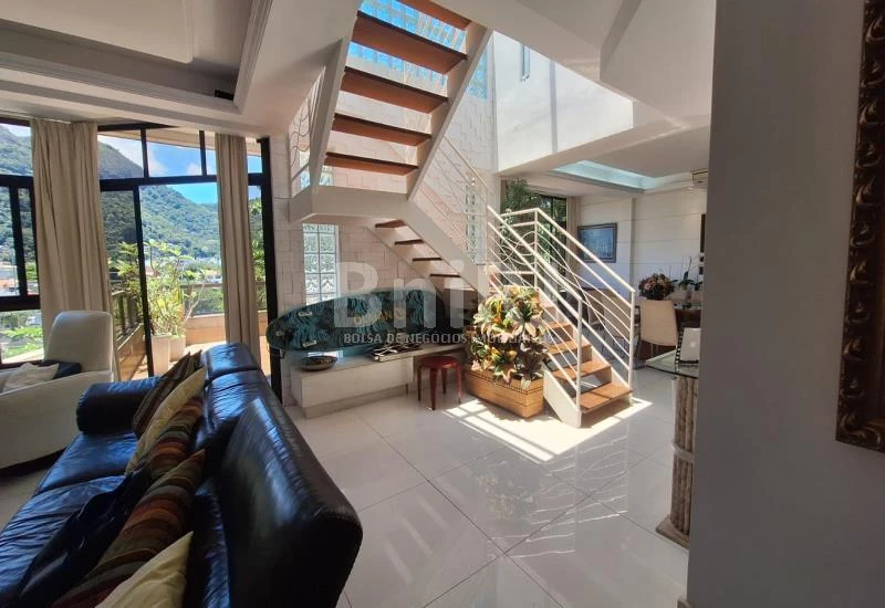 Furnished apartment 267 m² with 3 bedrooms and views — photo 21