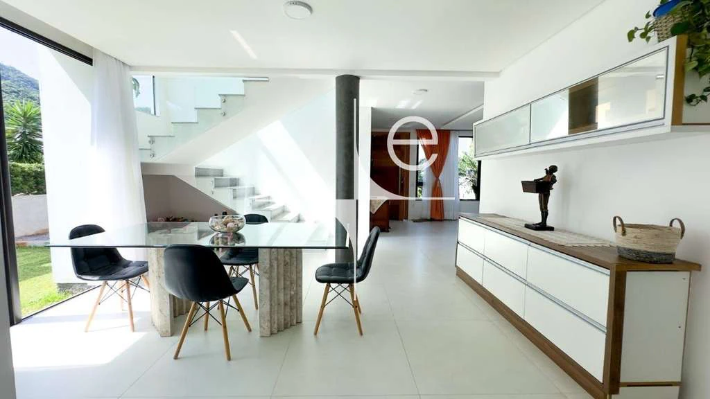 Furnished house with 288 m² and 4 en-suite bedrooms — photo 2
