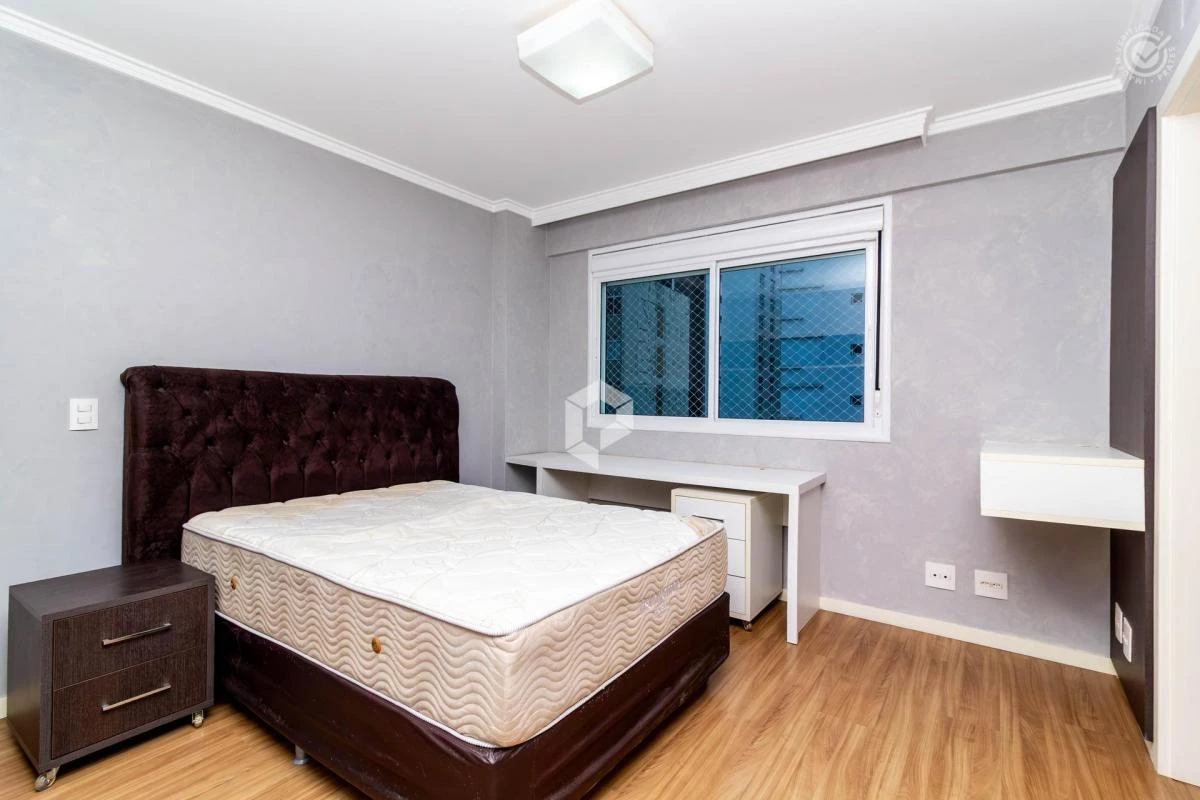 Home office in a 2-bedroom apartment, 97 m² — photo 6