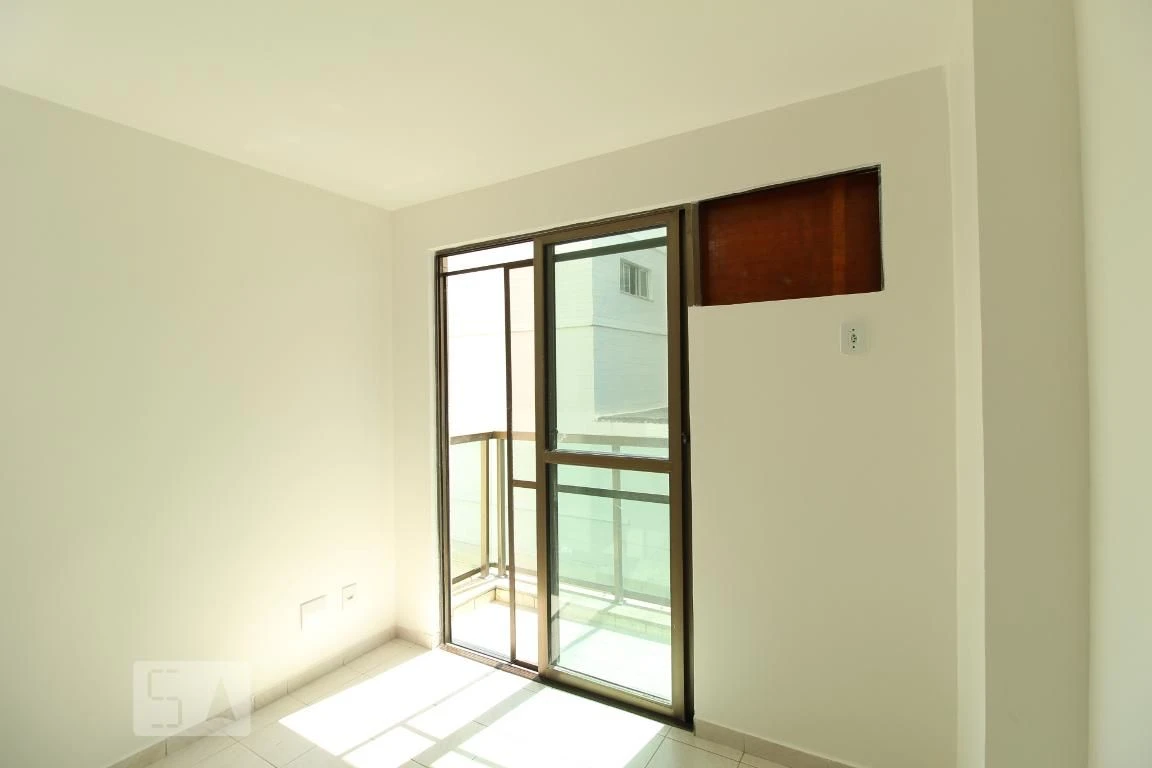 2-bedroom apartment with balcony and 2 parking spots — photo 32