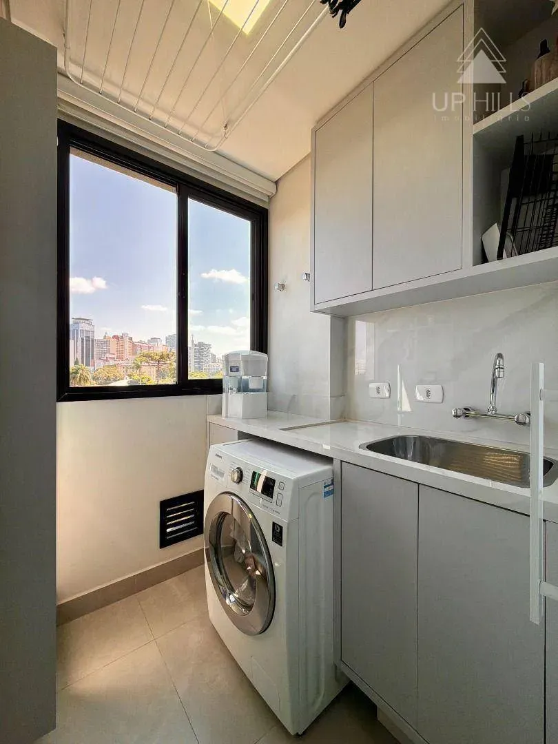 Apartment on the 4th floor with floor-to-ceiling windows — photo 8