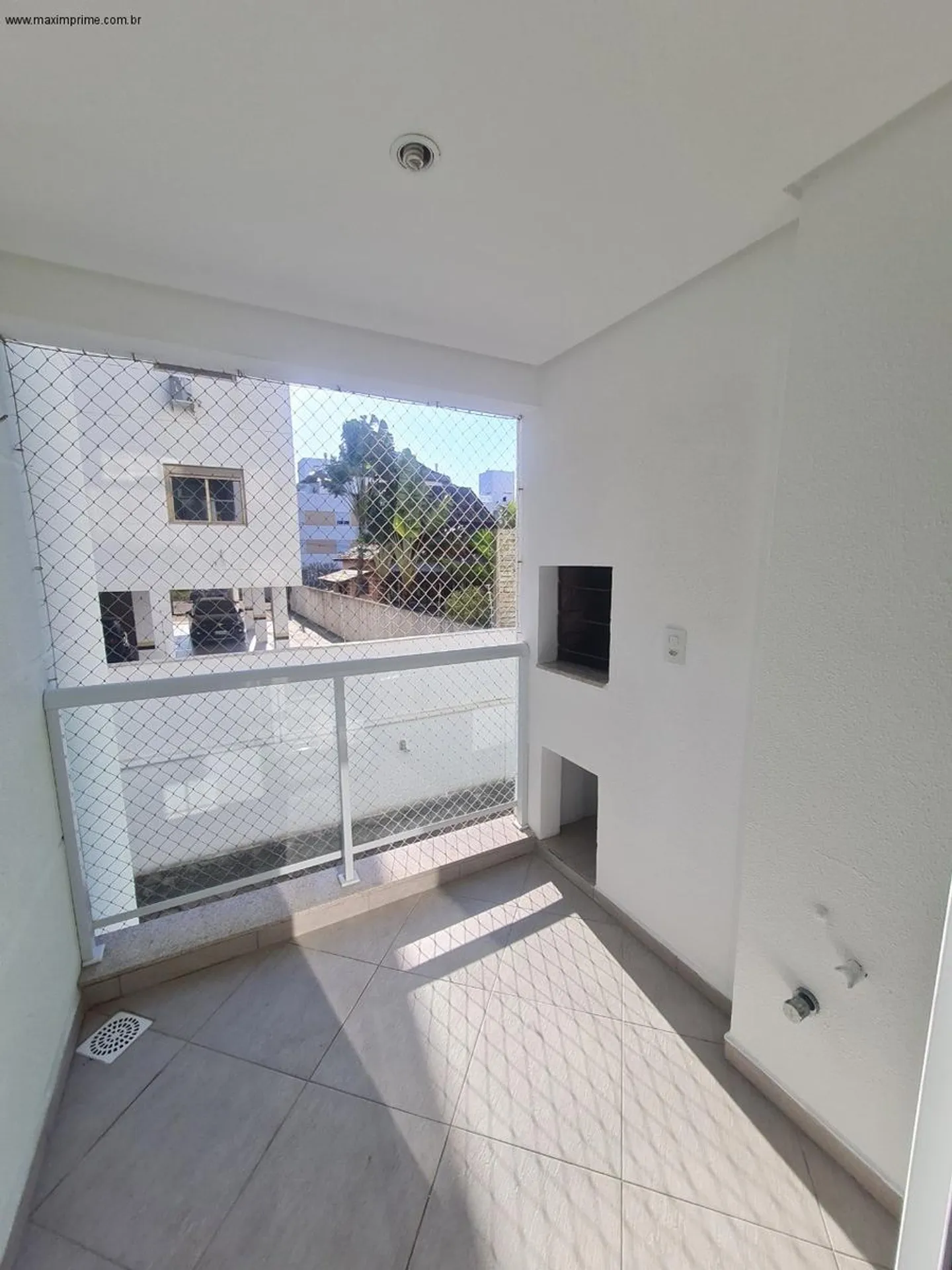 Furnished 2-bedroom apartment 63 m² with balcony — photo 10