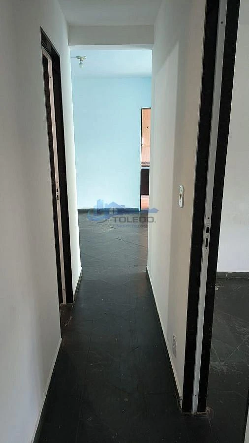 56 m² apartment with 2 bedrooms and a closed kitchen — photo 8