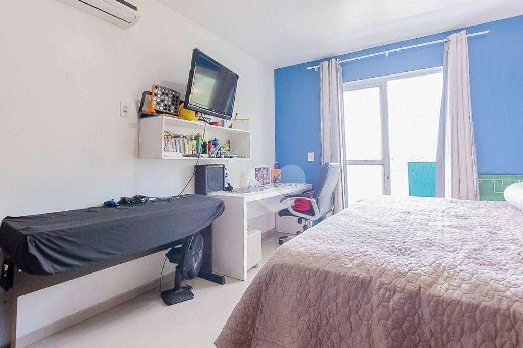 Furnished triplex house with 4 bedrooms and 370 m² — photo 23