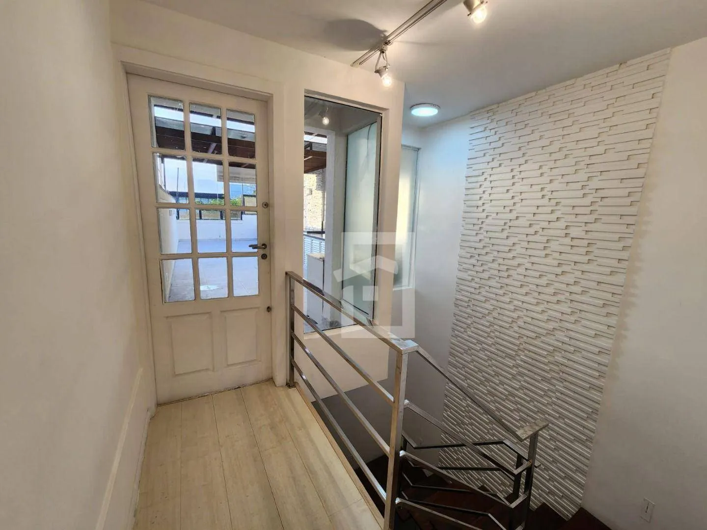 Duplex penthouse with 5 bedrooms and 5 bathrooms — photo 36