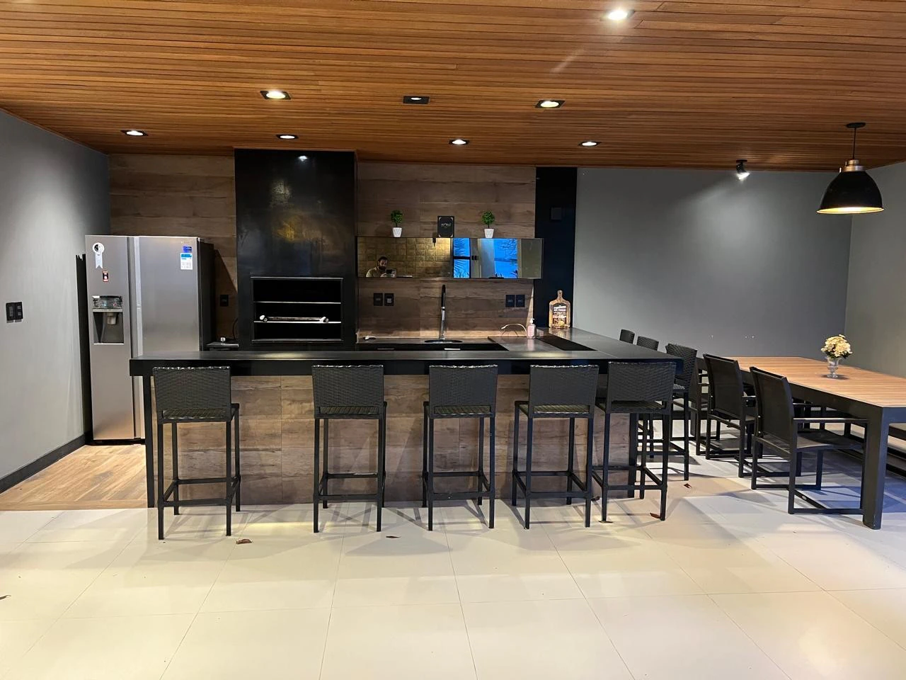 Casa linear mobiliada com 4 suítes e 4 vagas — photo 9