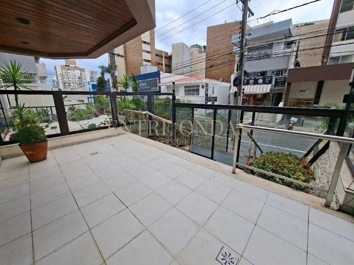 Apartamento amueblado con 2 dormitorios y 5 baños — photo 17