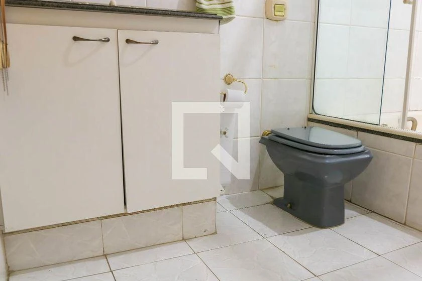 Furnished house with 4 bedrooms and 550 m² with air conditioning — photo 35