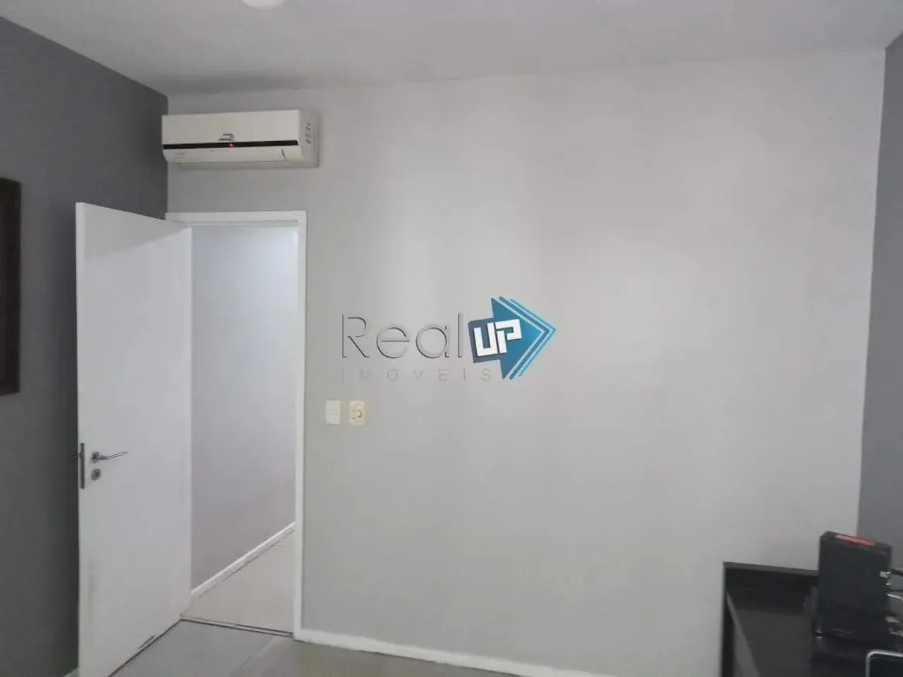 Apartamento com 4 quartos e varanda — photo 19