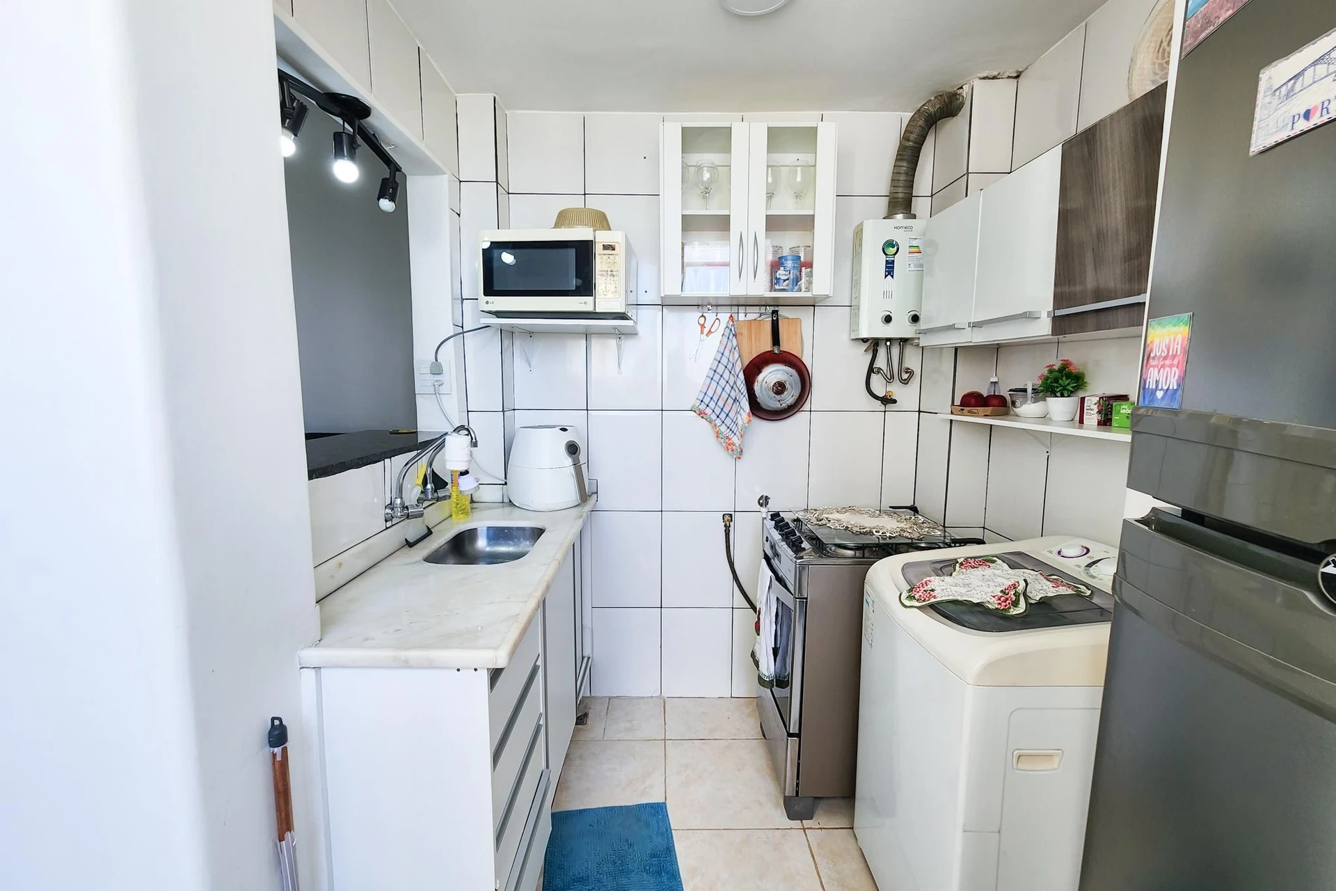 Furnished apartment with 2 bedrooms and 1 bathroom — photo 10