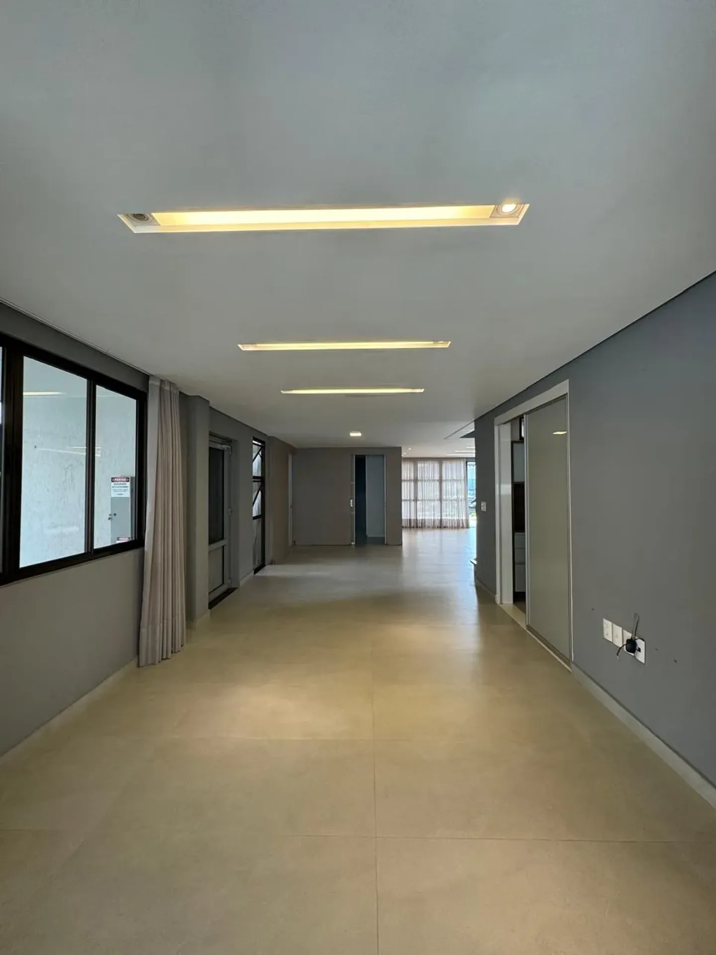 Rental house with 5 en-suite rooms and private garden