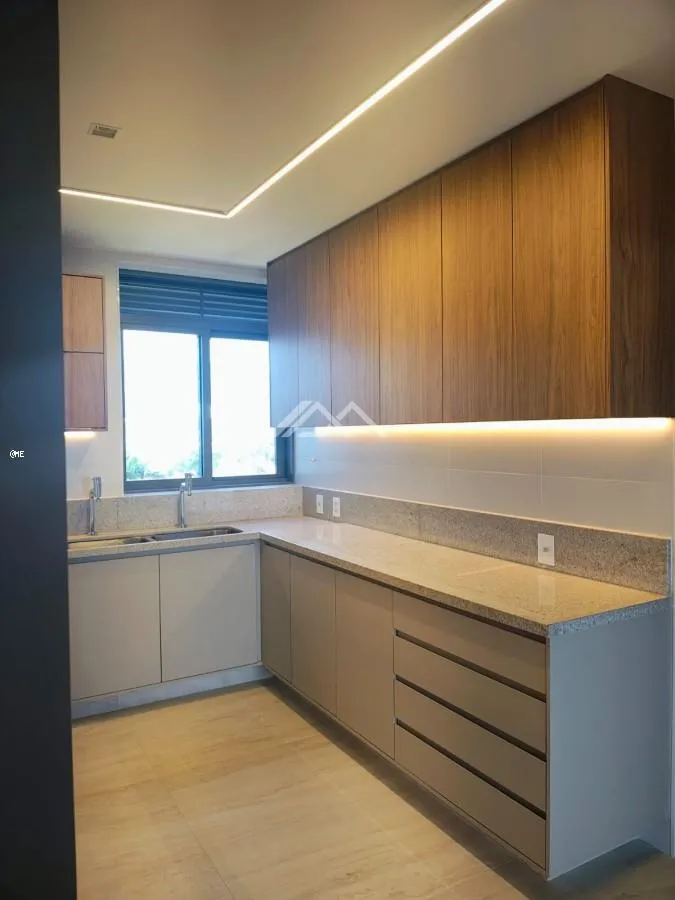 4-bedroom unfurnished apartment with glassed balcony — photo 38
