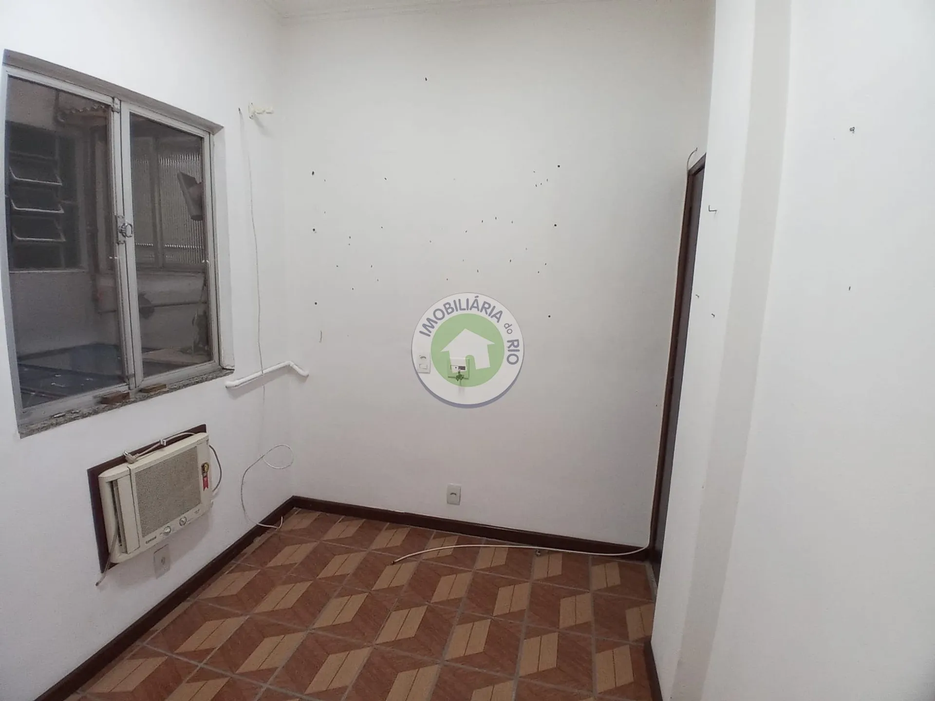 3-bedroom, 2-bath apartment with no parking space — photo 44