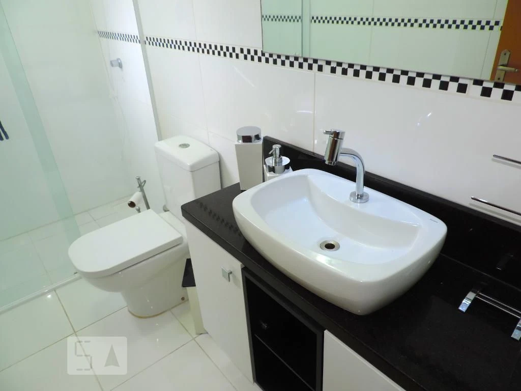 Furnished 2-bedroom apartment with 1 bathroom — photo 6