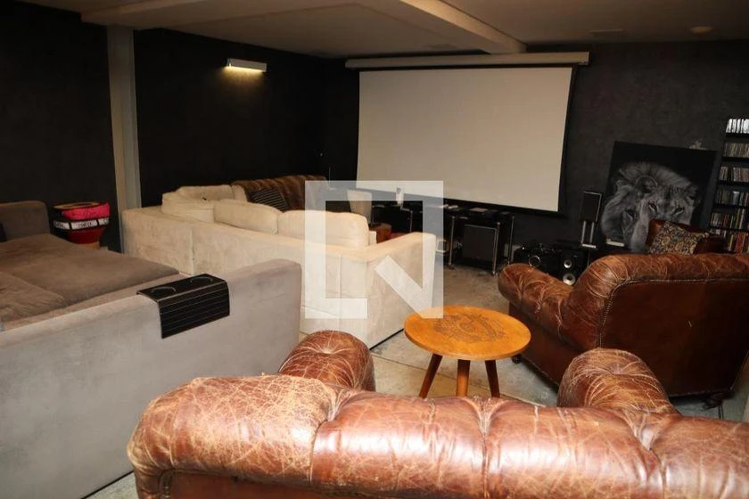 Furnished 525 m² house with 3 en-suites and gas kitchen — photo 38