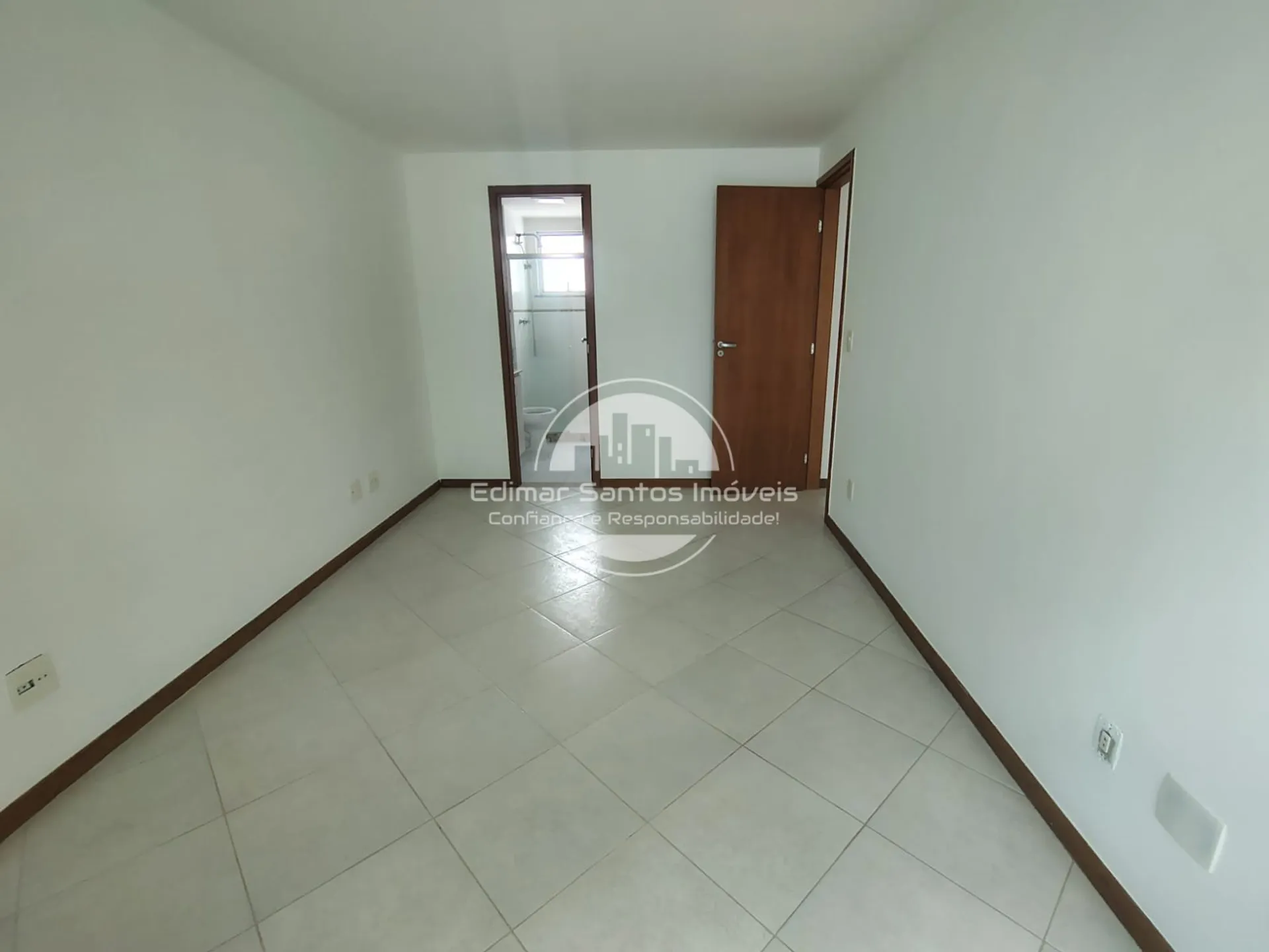 Квартира: 3 спальні, 1 з власною ванною кімнатою, 83 м² — photo 3