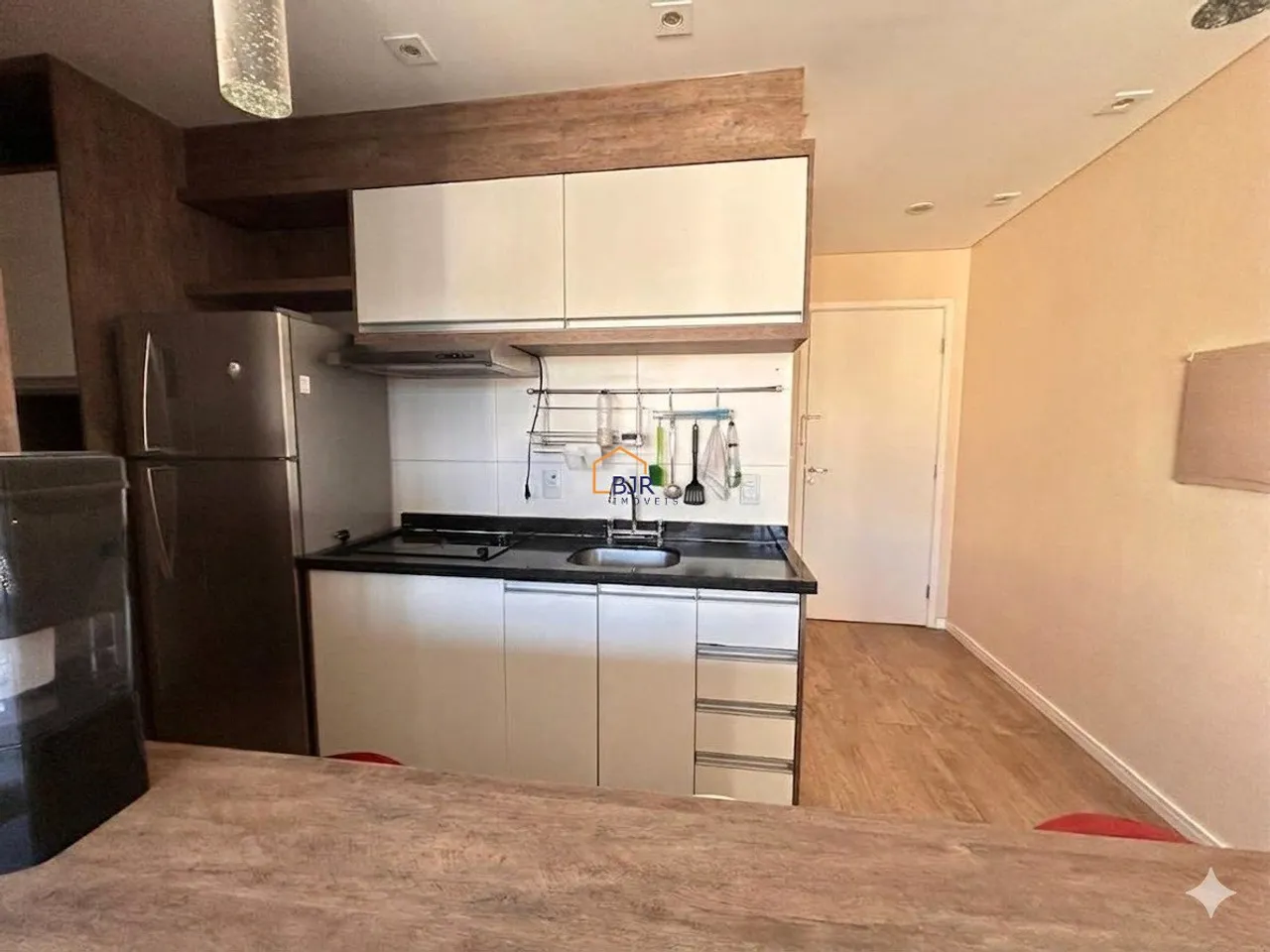 Apartamento amueblado de 1 dormitorio con balcón y jardín privado — photo 8