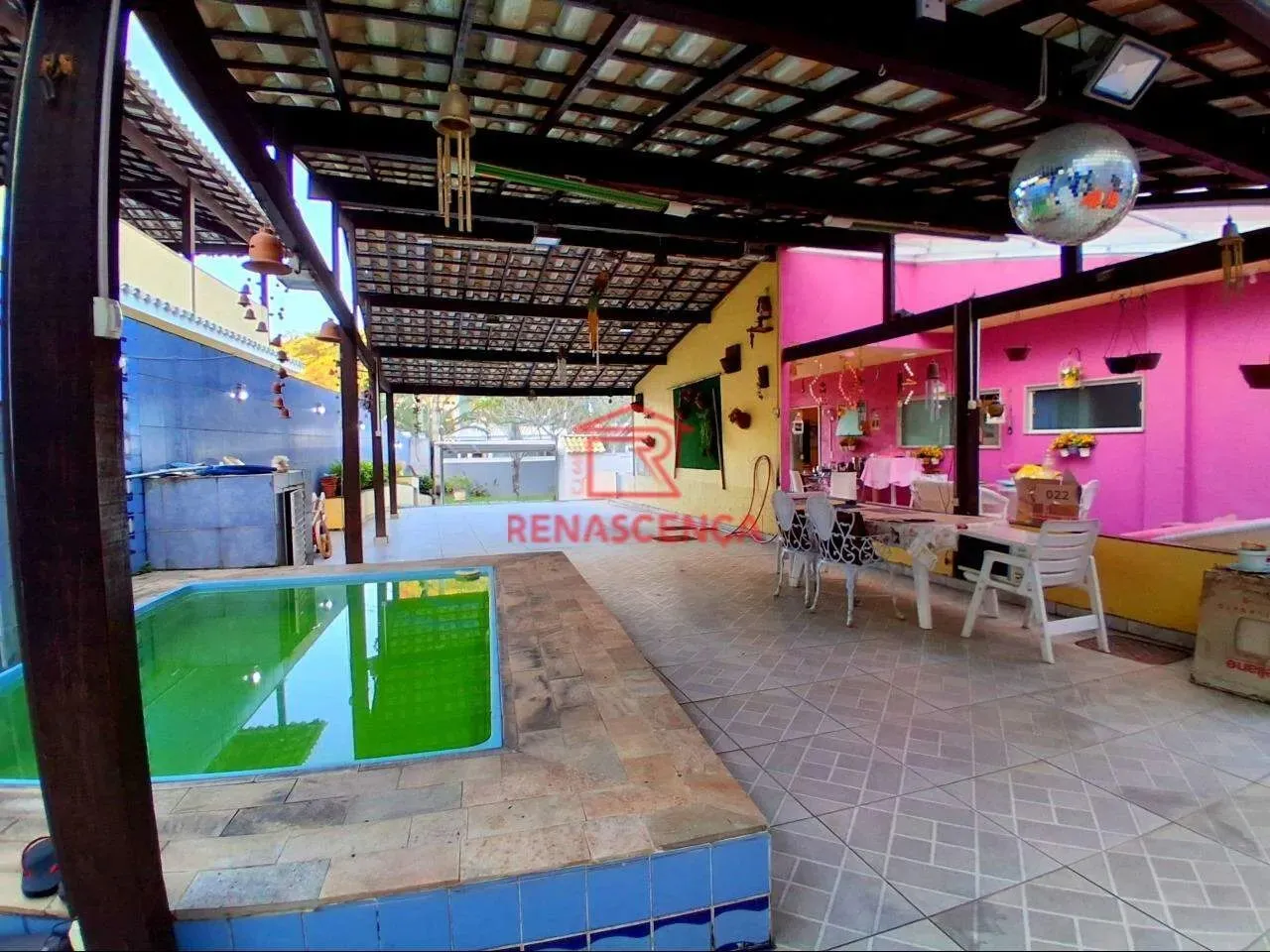Casa mobiliada com área de piscina ao ar livre — photo 16