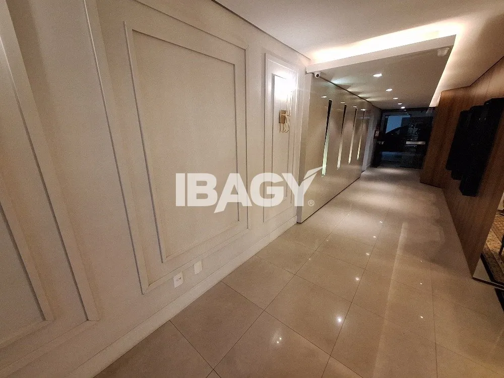 Furnished apartment with 2 en-suite bedrooms and 2 parking — photo 29