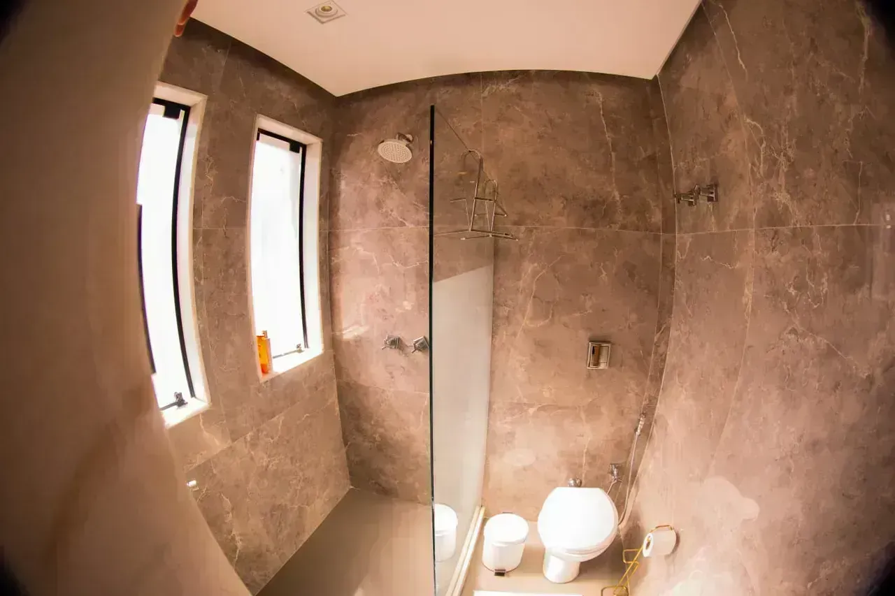 Casa triplex mobiliada com 5 suítes e 1.200 m² — photo 54