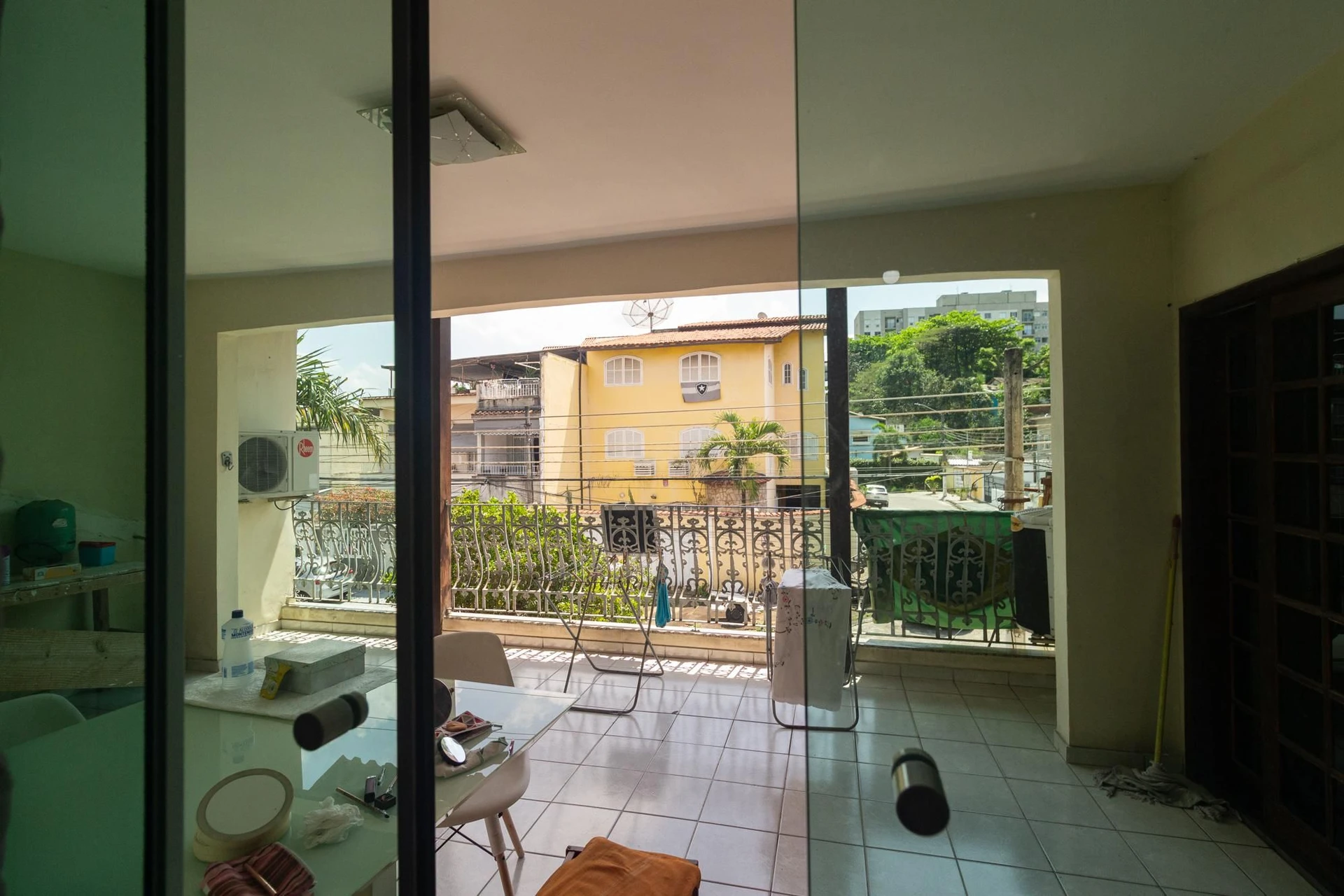 Casa de 100 m² com jardim e máquina de lavar — photo 24