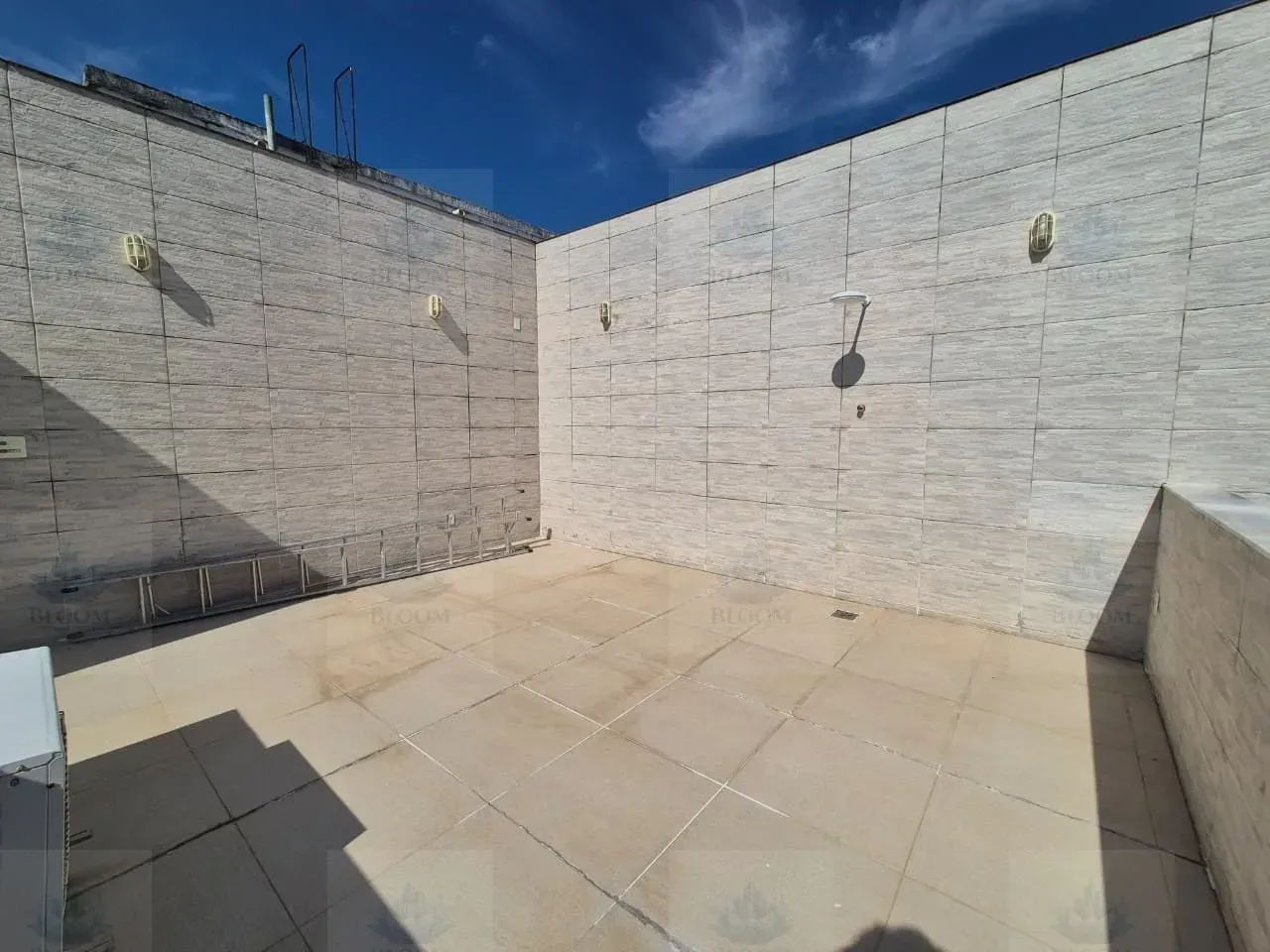 380 m² apartment with 3 bedrooms, 4 bathrooms — photo 19