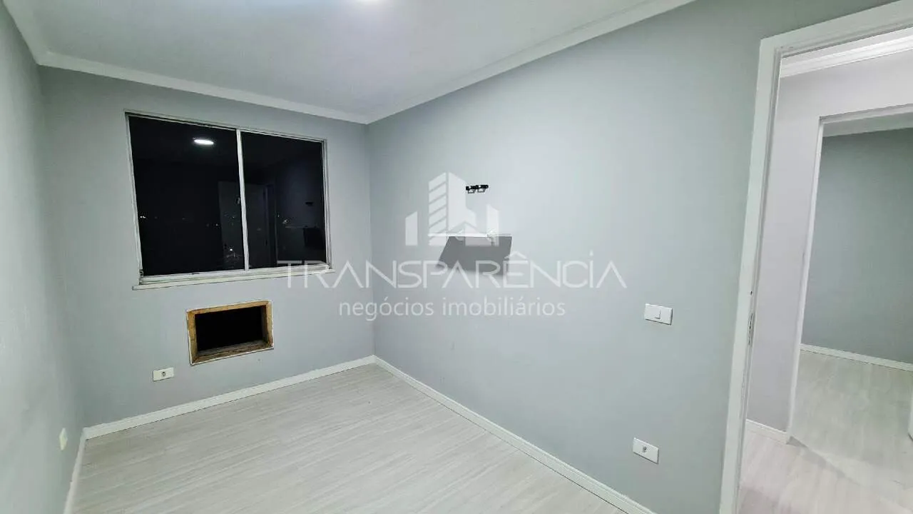 Wood or laminate floors in a 2-bedroom apartment, 45 m² — photo 15