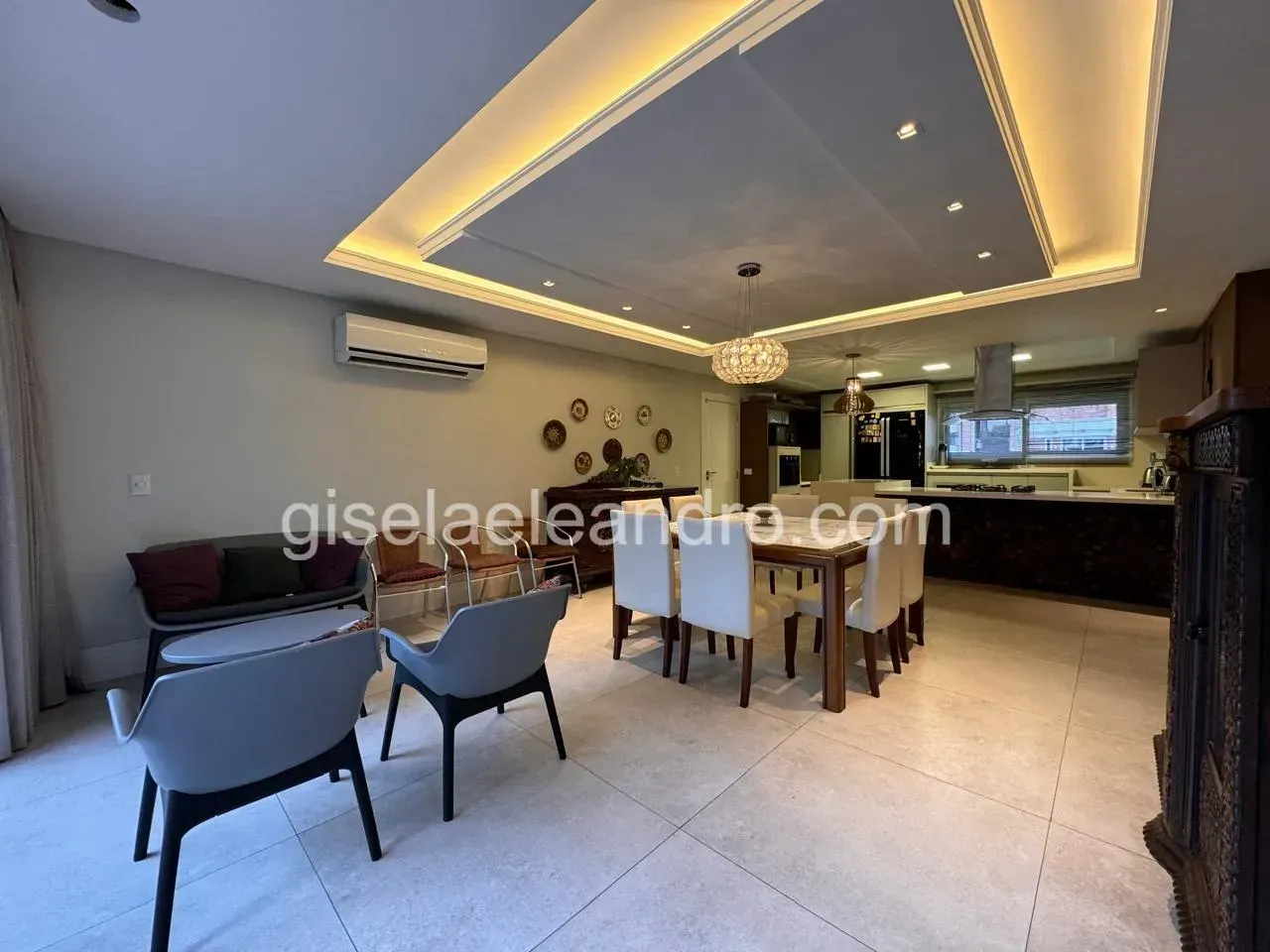 Furnished house with 5 bedrooms and open kitchen — photo 17