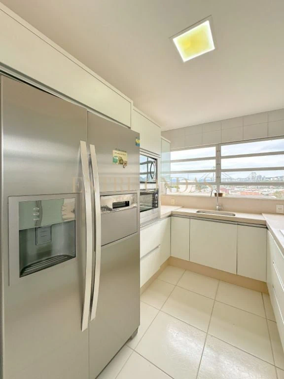 Private pool in a 3-bedroom house, 250 m² — photo 20