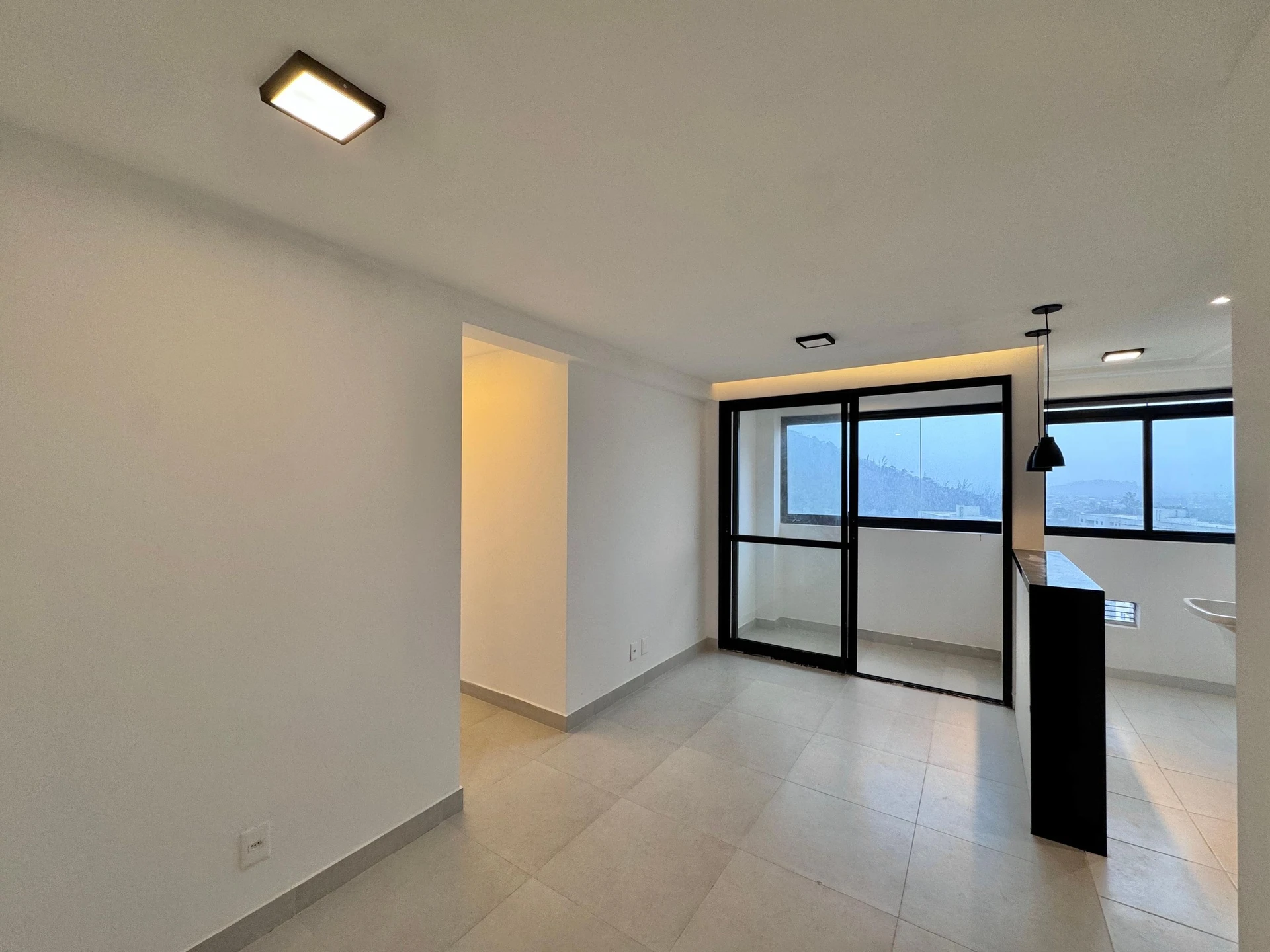 Apartamento amueblado de 3 dormitorios con balcón — photo 5