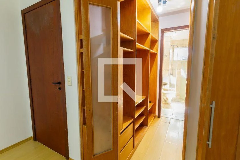 3-bedroom house with a home office in Curitiba — photo 47