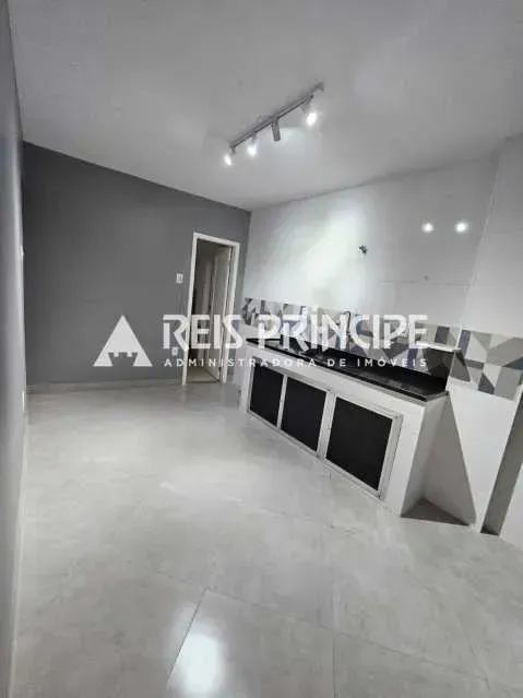 House with 2 bedrooms and 2 bathrooms, gas stove — photo 3