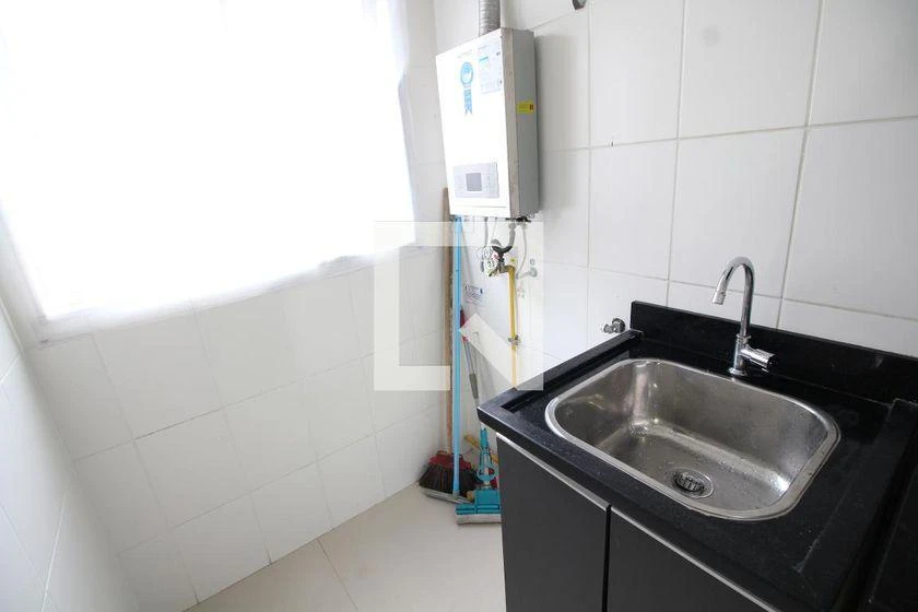 Apartamento de 2 quartos em condomínio com piscina — photo 16