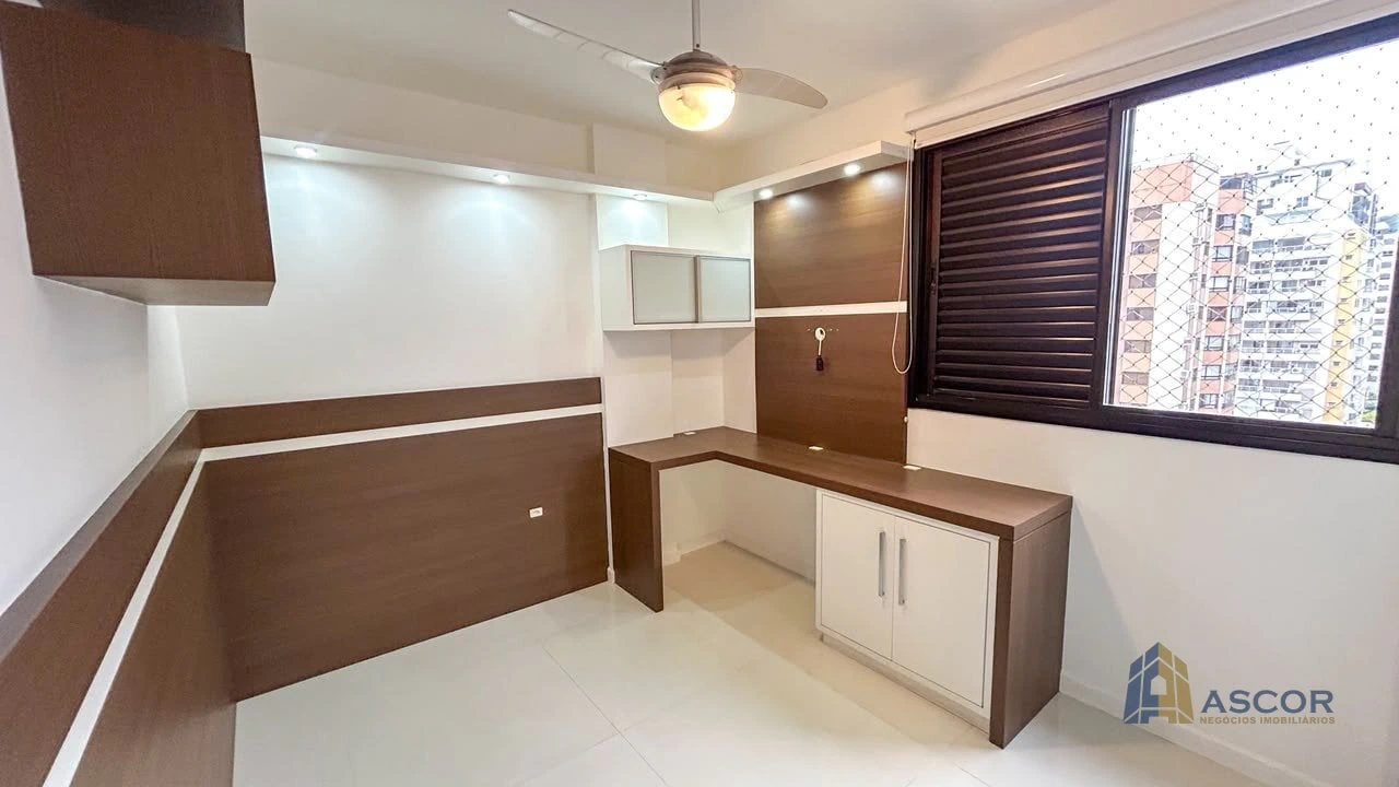 3-bedroom apartment with a bathtub in Florianópolis — photo 26