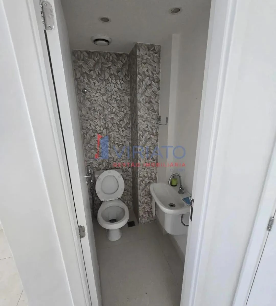 Apartment with 5 bedrooms and 2 bathrooms plus a balcony — photo 14